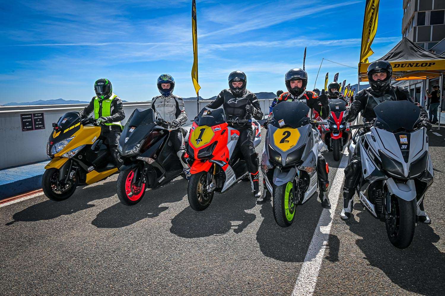 Reunión Yamaha TMAX Circuito de Almería 10 Abril 2022 - Motor Extremo