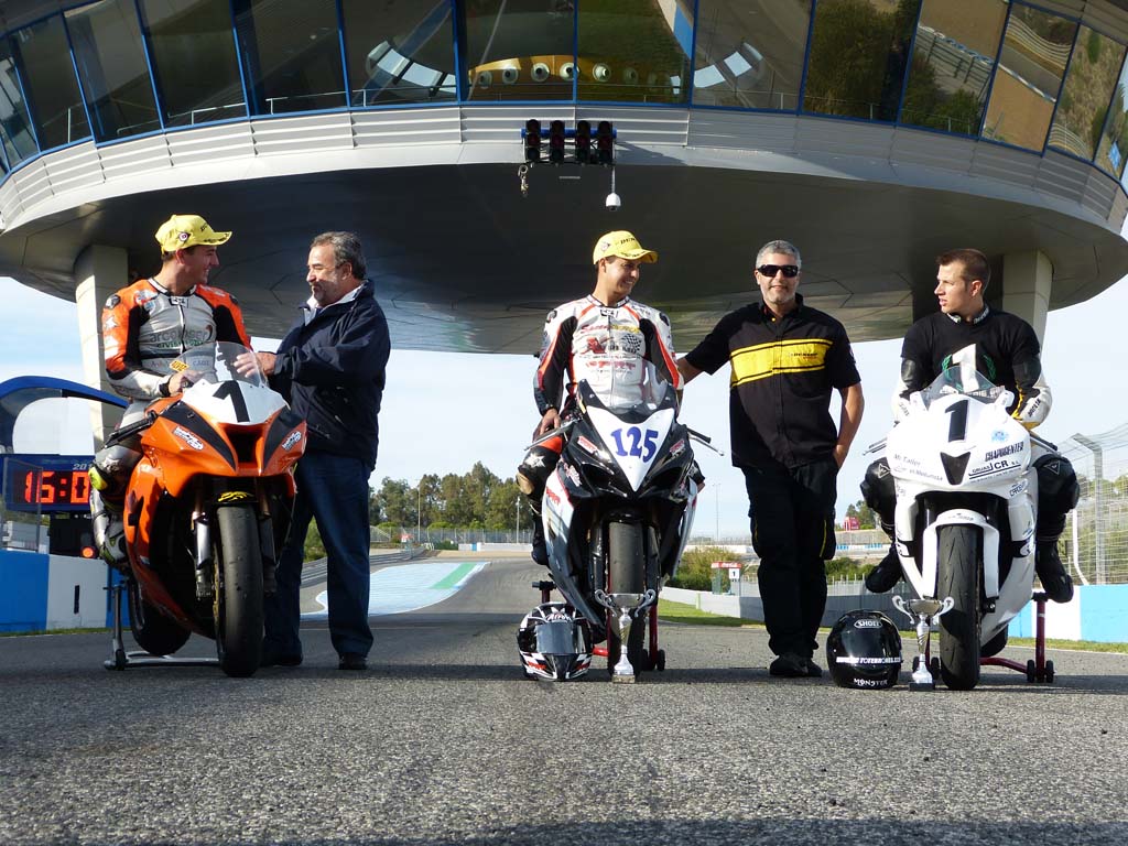 competicion-pilotos-motor-extremo-13