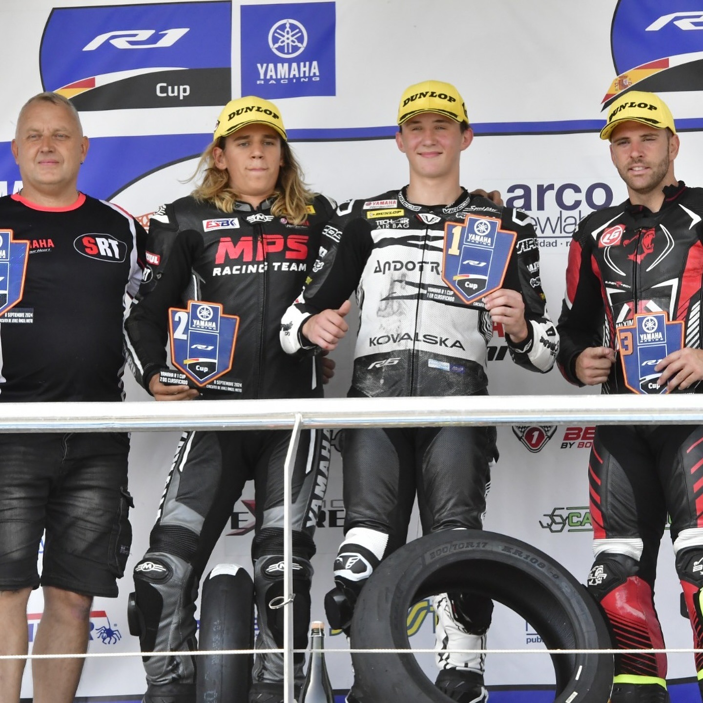 La Yamaha R1 y R6 Cup 2024 a todo gas en el Circuito de Navarra